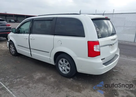 2012 Chrysler Town & Country Touring z USA, uszkodzony, nr VIN 2C4RC1BG5CR376301